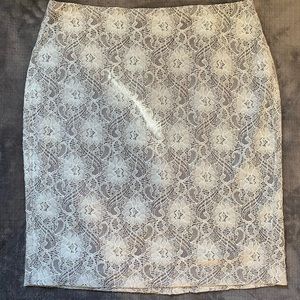 Banana Republic Cream Lace Pencil Skirt
